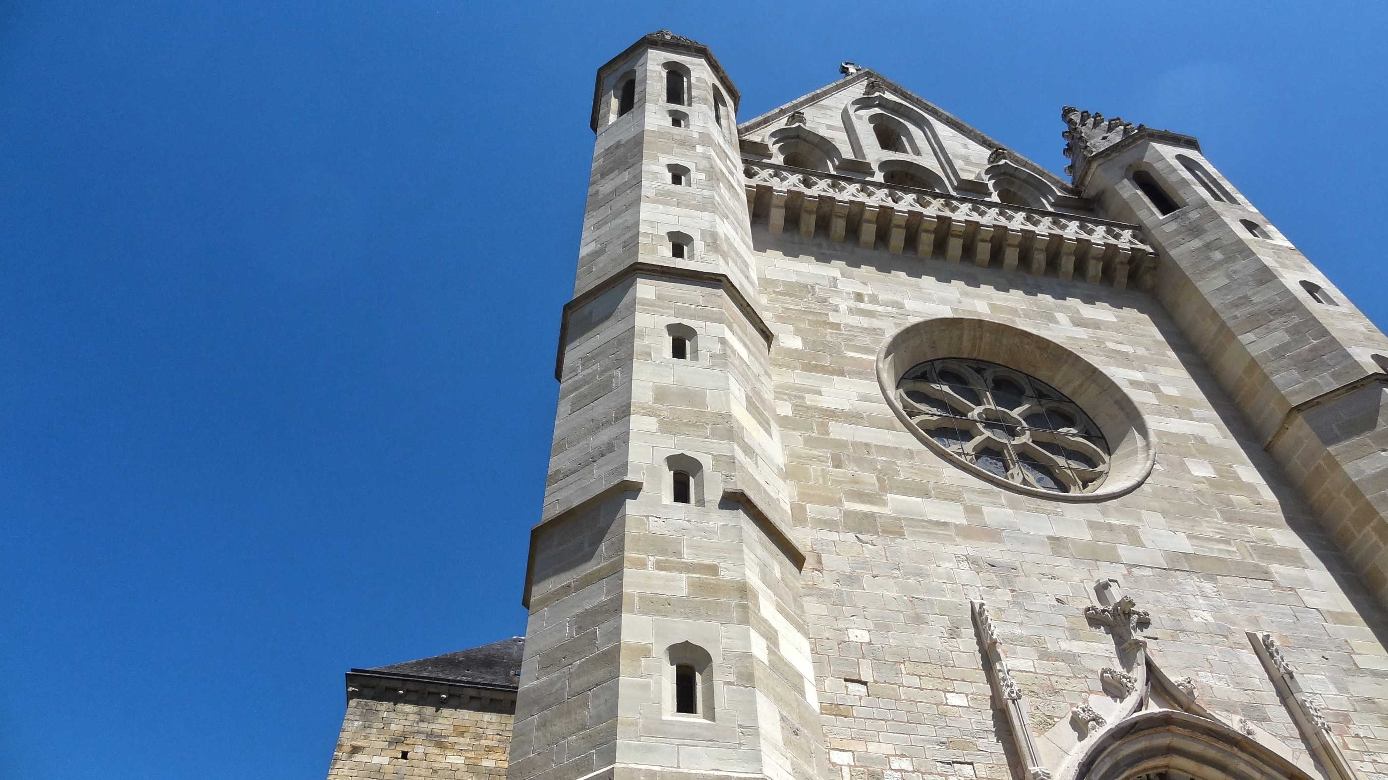 Eglise Saint-Sour Terrasson-Lavilledieu